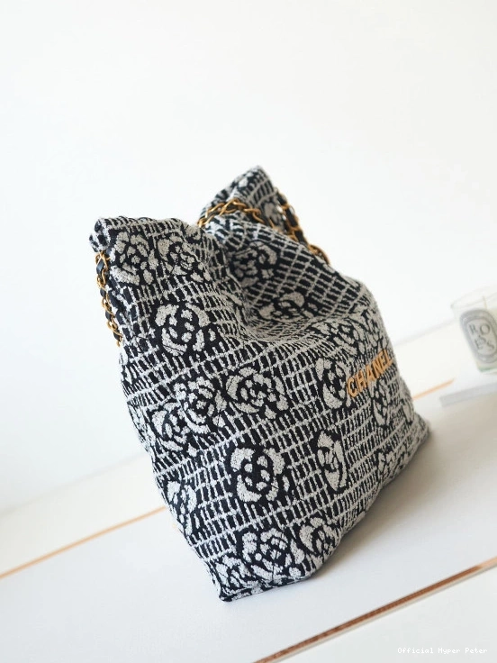 Hyper Peter HANDBAG 22 CHANEL 0816